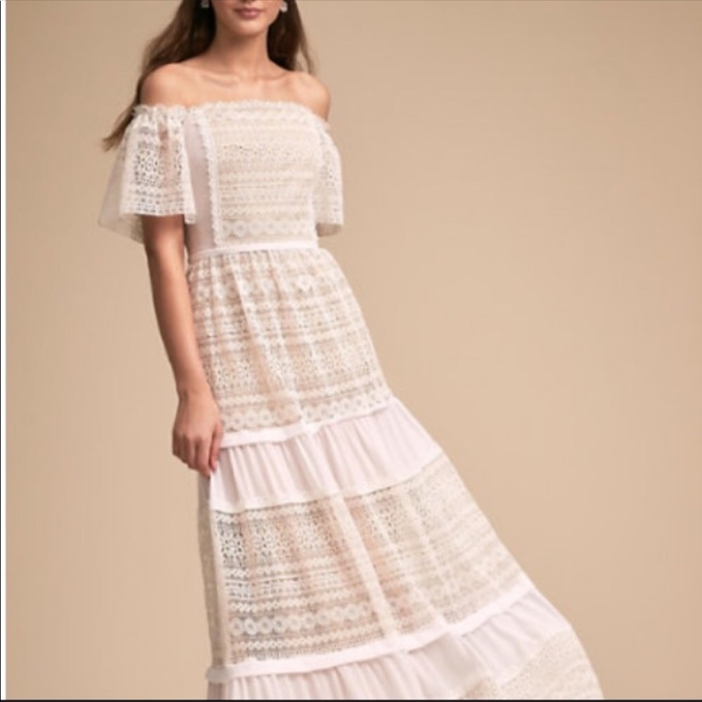 monique lhuillier dress wedding bridal dress